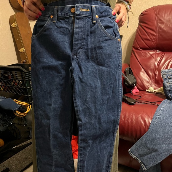 dark wash strait vintage jeans💋 - Picture 4 of 8